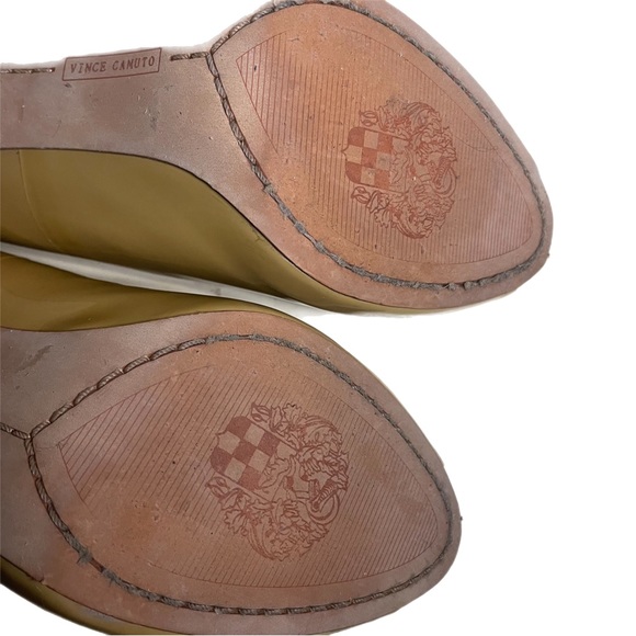 Vince Camuto Kira Womens 7 M Stiletto Heels Nude Beige Patent Leather Peep Toe - Picture 7 of 8